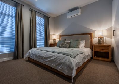Olifants Retreat master bedroom